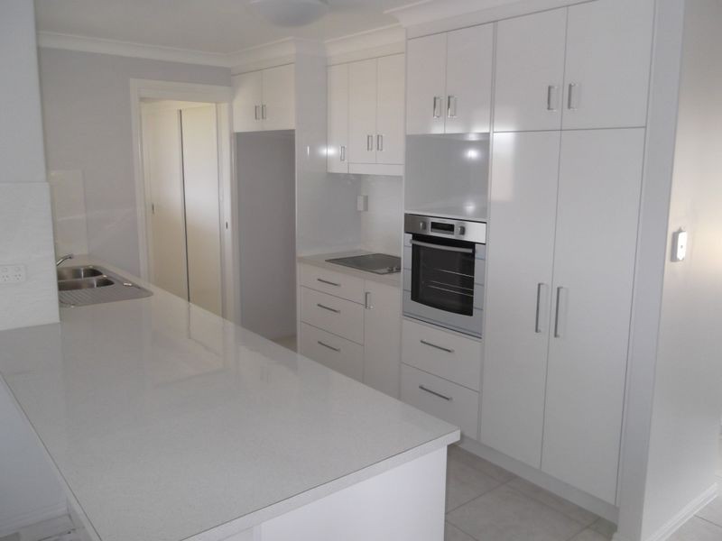 4 Boatwright Avenue, Gracemere QLD 4702