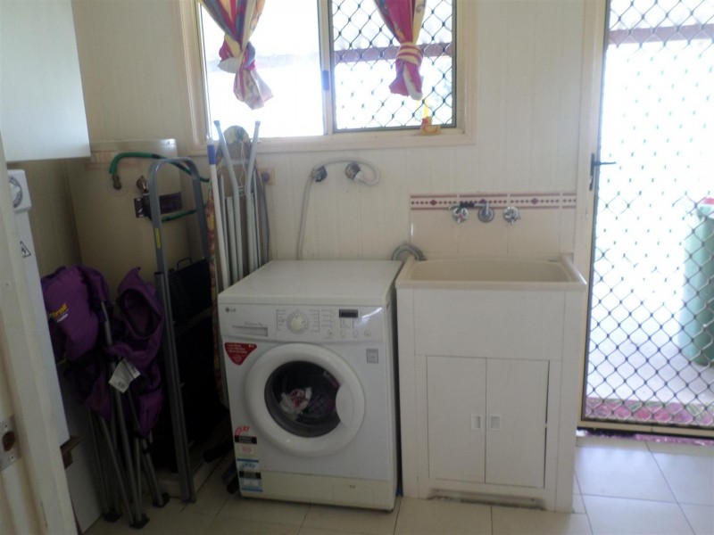 2 Schirmer Close, Gracemere QLD 4702