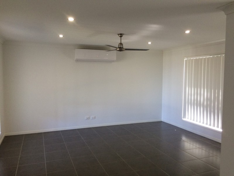 4 Burke and Wills Drive, Gracemere QLD 4702