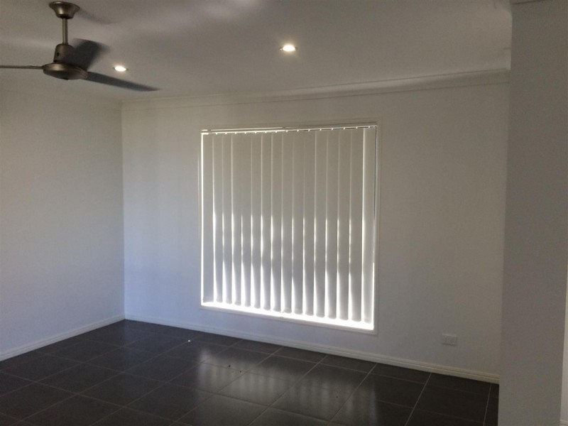 4 Burke and Wills Drive, Gracemere QLD 4702