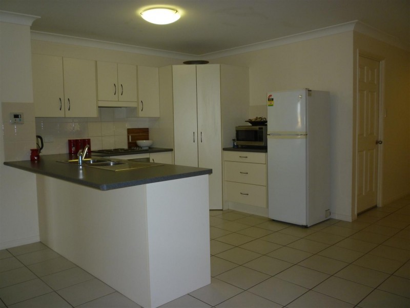 3 Riley Drive, Gracemere QLD 4702