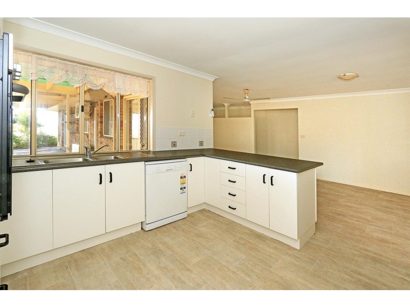 4 Esme Place, Gracemere QLD 4702