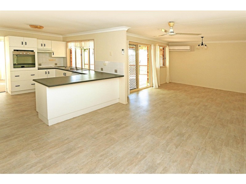 4 Esme Place, Gracemere QLD 4702