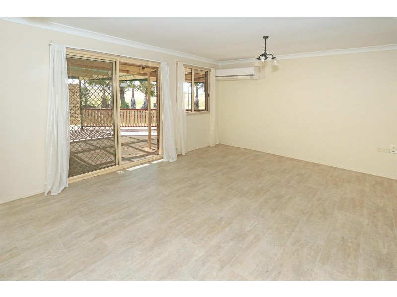 4 Esme Place, Gracemere QLD 4702
