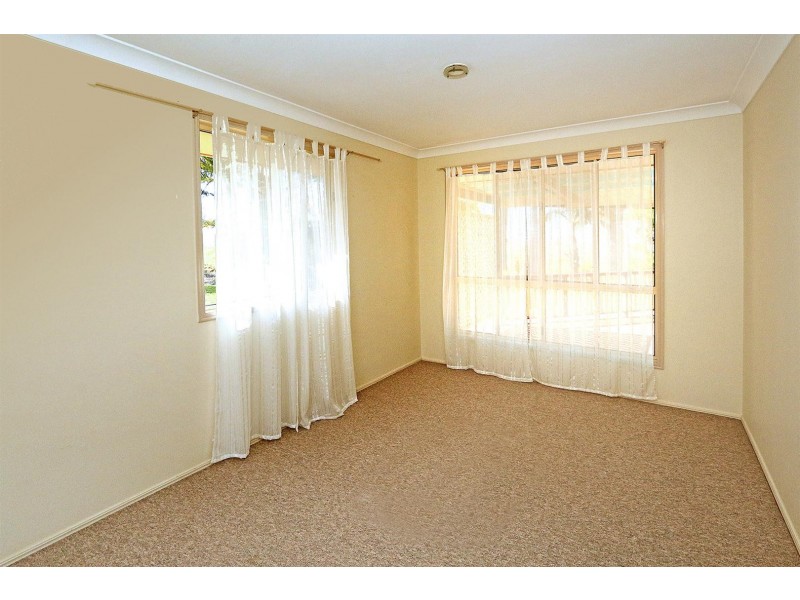 4 Esme Place, Gracemere QLD 4702