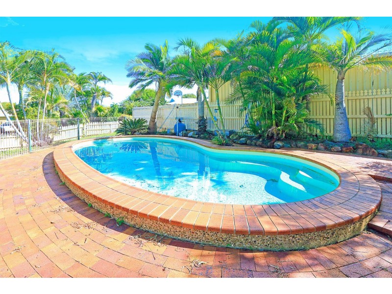 4 Esme Place, Gracemere QLD 4702
