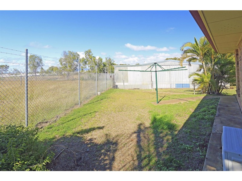 4 Esme Place, Gracemere QLD 4702