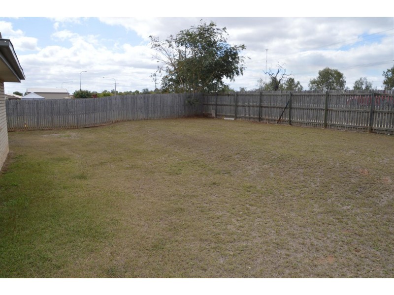 2 Corella Drive, Gracemere QLD 4702