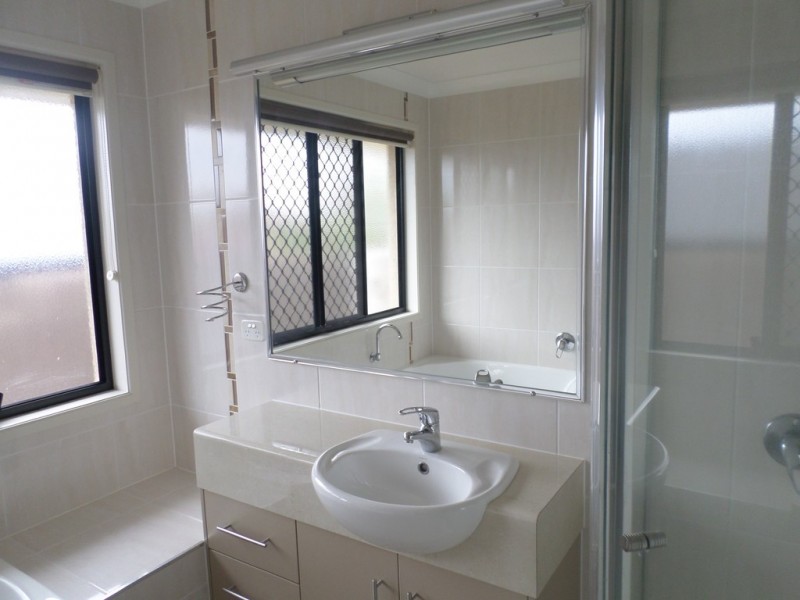 71 Buxton Drive, Gracemere QLD 4702