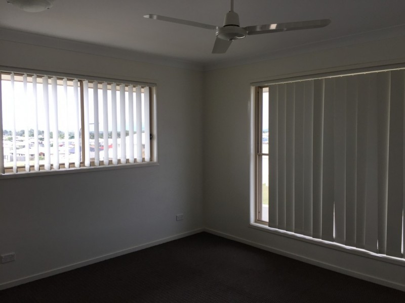 30 Koolamarra Drive, Gracemere QLD 4702