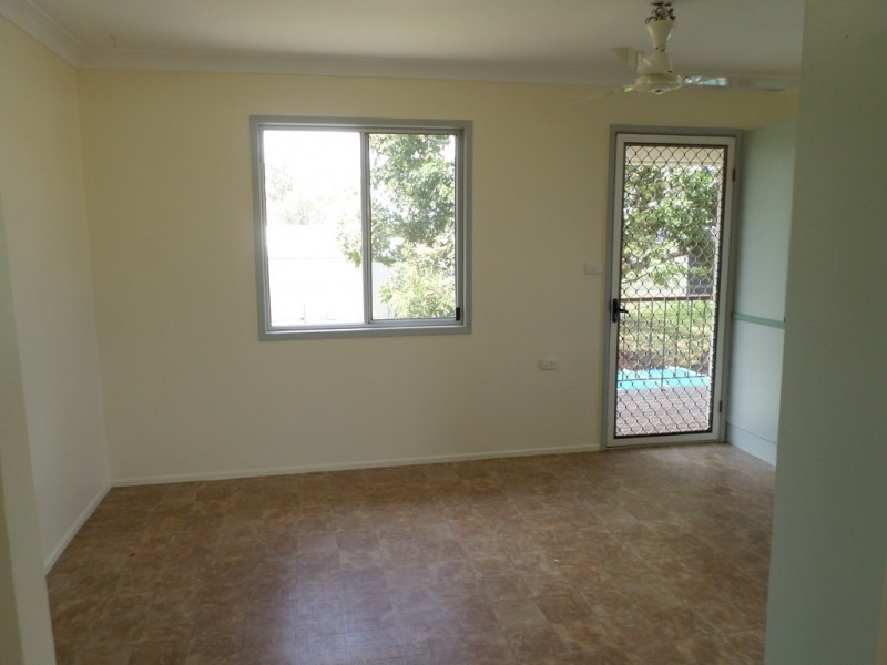 13 THORA STREET, Gracemere QLD 4702