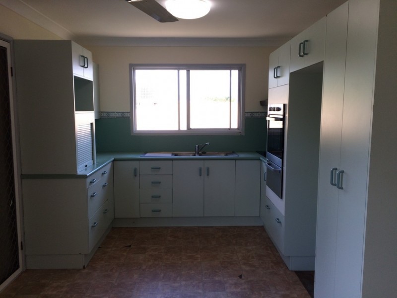 13 THORA STREET, Gracemere QLD 4702