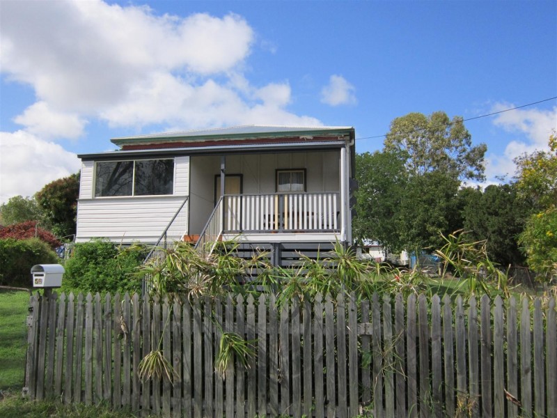 56 Hall Street South, Mount Morgan QLD 4714