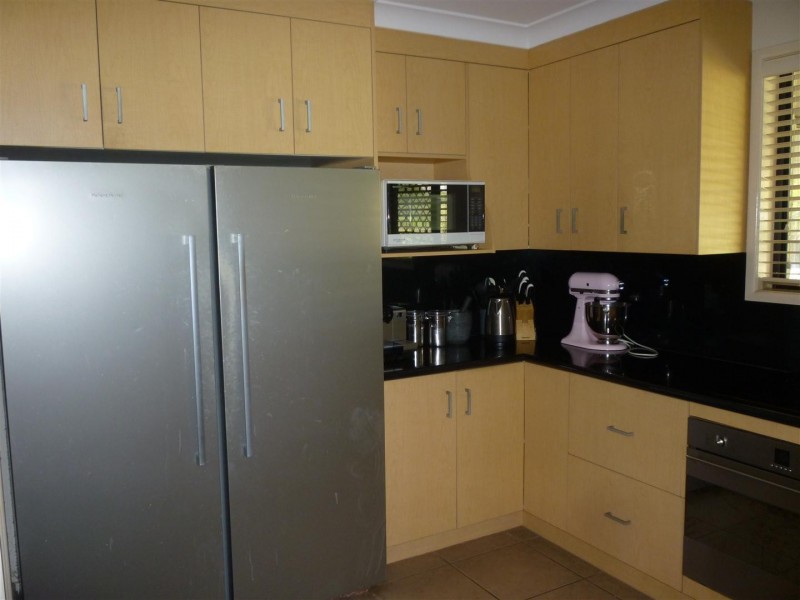 42 Ingram Drive, Gracemere QLD 4702