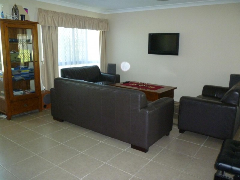 42 Ingram Drive, Gracemere QLD 4702