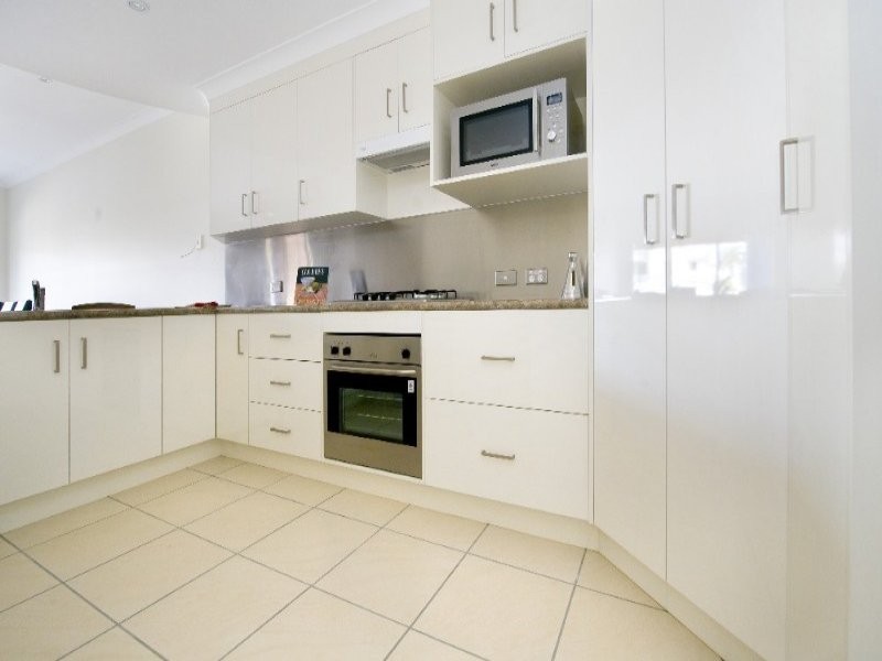 1/200 Denham Street, Allenstown QLD 4700