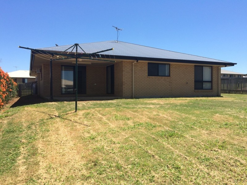 1 Riley Drive, Gracemere QLD 4702