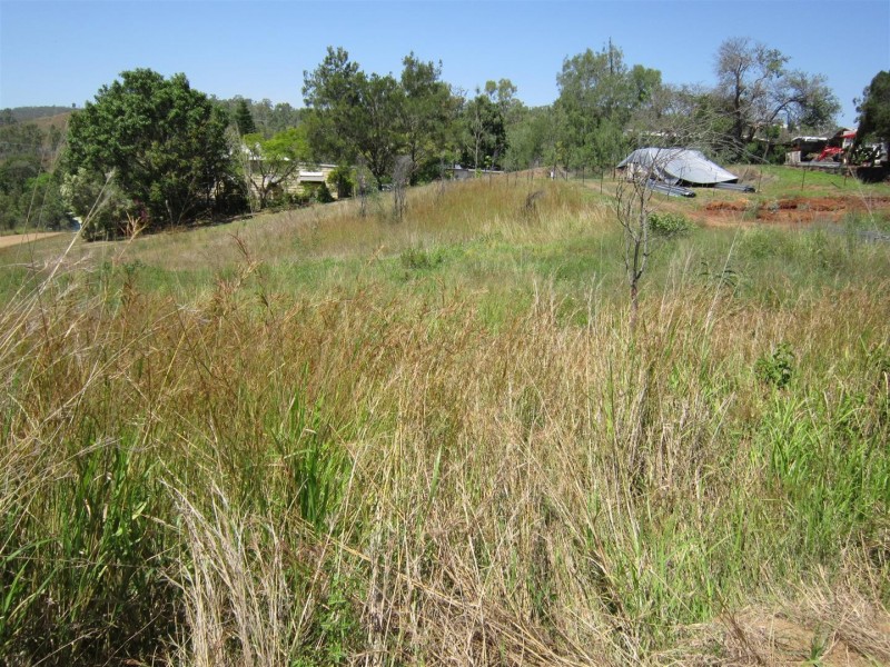 6A Rifle Range Road, Walterhall QLD 4714