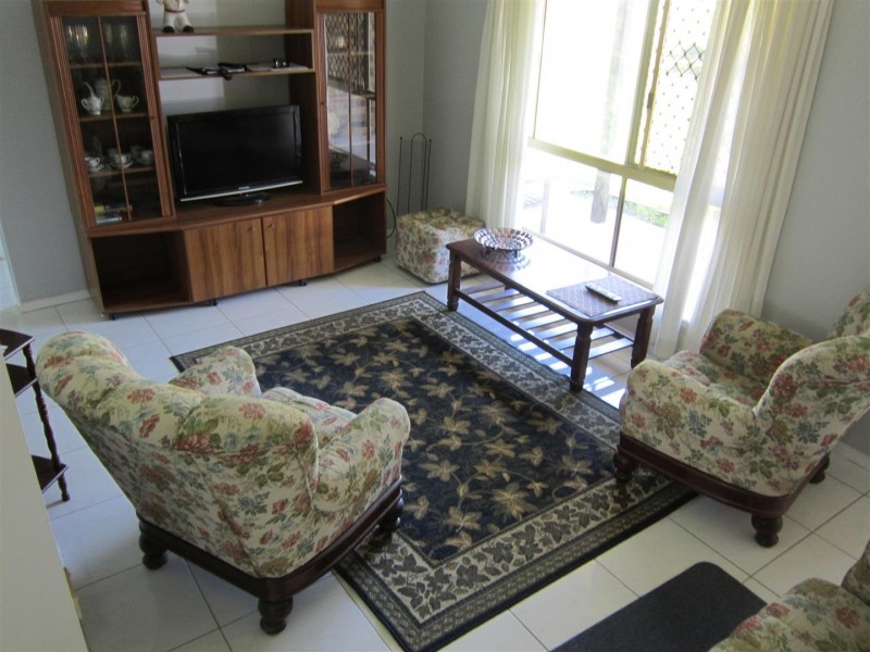 35 Sunrise Crescent, Gracemere QLD 4702