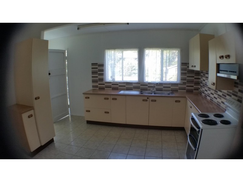 128 Connor Street, Koongal QLD 4701