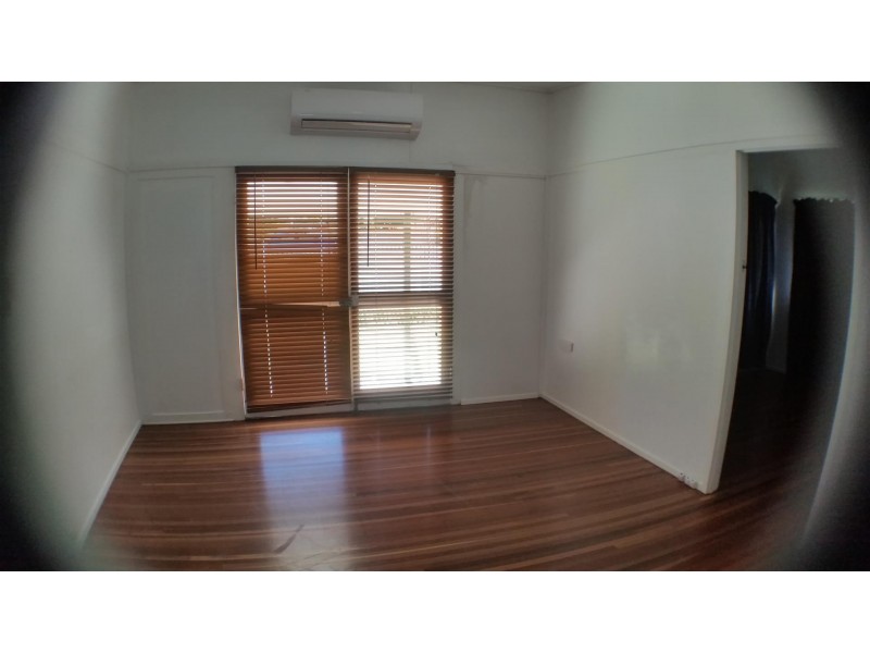 128 Connor Street, Koongal QLD 4701