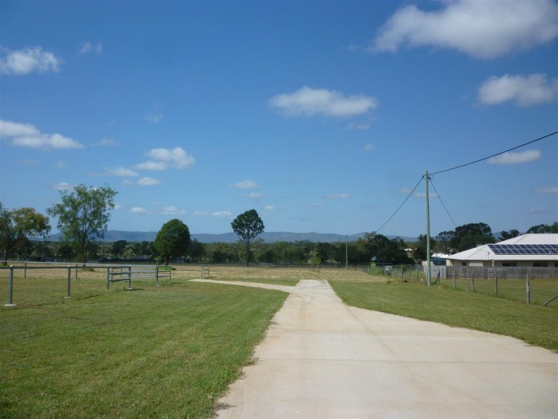 124 Lucas Street, Gracemere QLD 4702