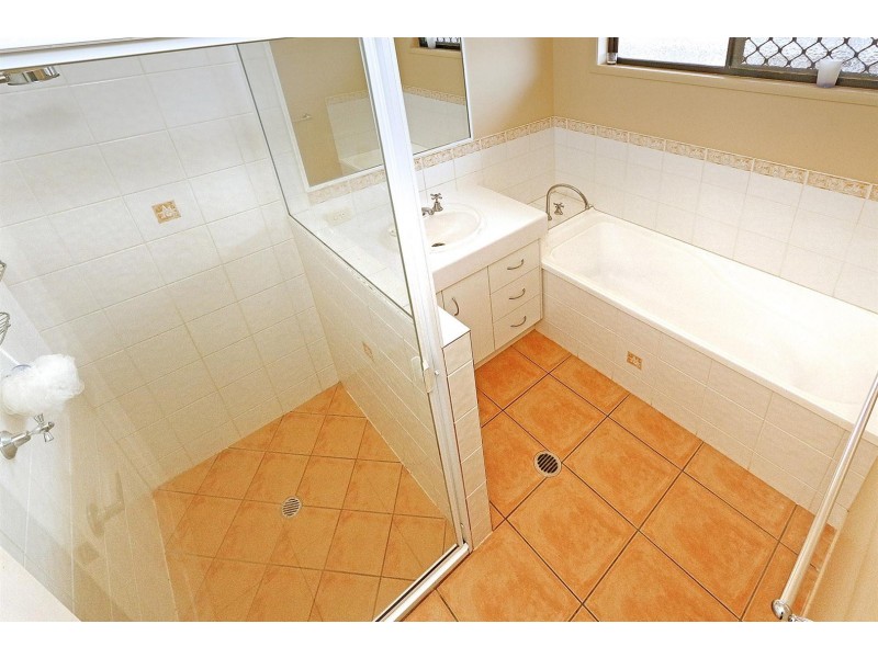 34 Stover Street, Gracemere QLD 4702