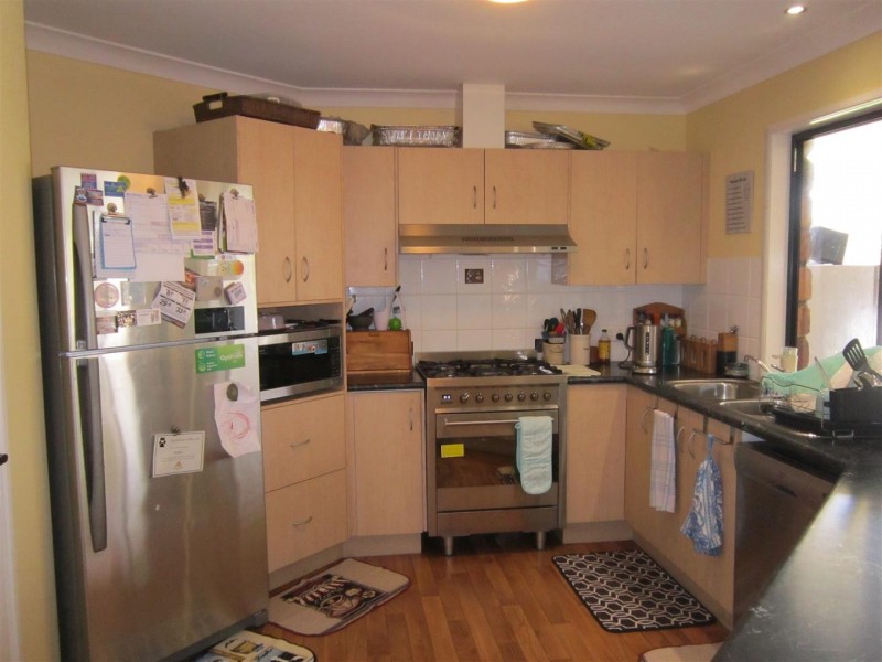 35 Latimer Avenue, Gracemere QLD 4702