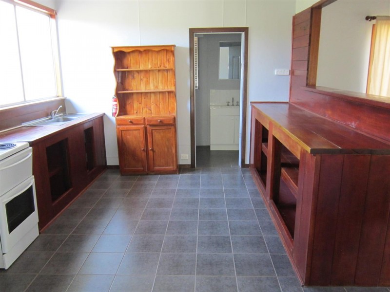 50568 Burnett Highway, Mount Morgan QLD 4714