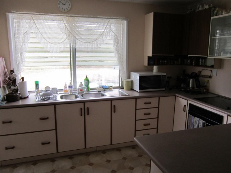 1 – 3 Leichhardt Highway, Wowan QLD 4702