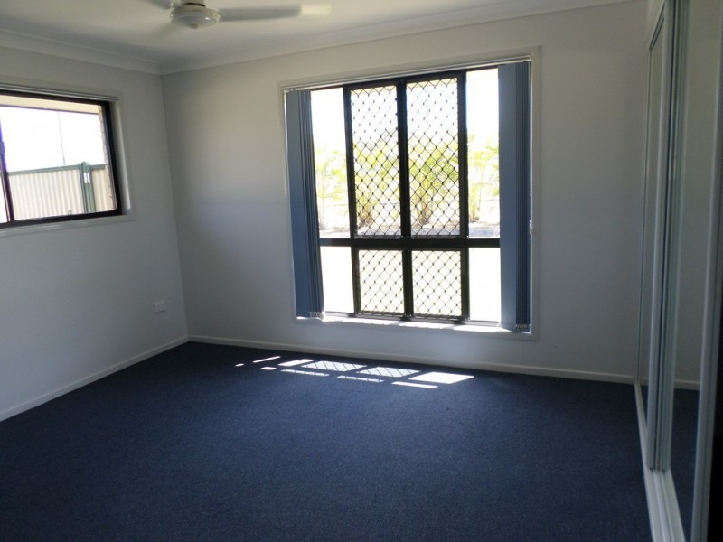 4 Cherryfield Road, Gracemere QLD 4702