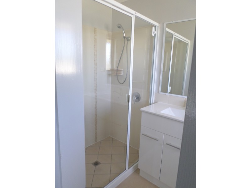 4 Cherryfield Road, Gracemere QLD 4702