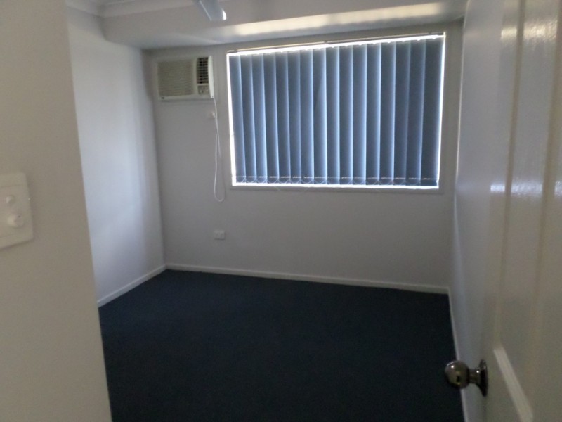 4 Cherryfield Road, Gracemere QLD 4702