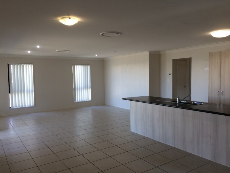 4 Press Court, Gracemere QLD 4702