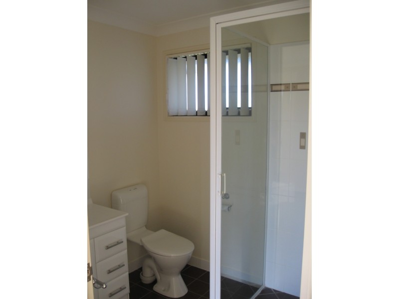 4 Seonaid Place, Gracemere QLD 4702