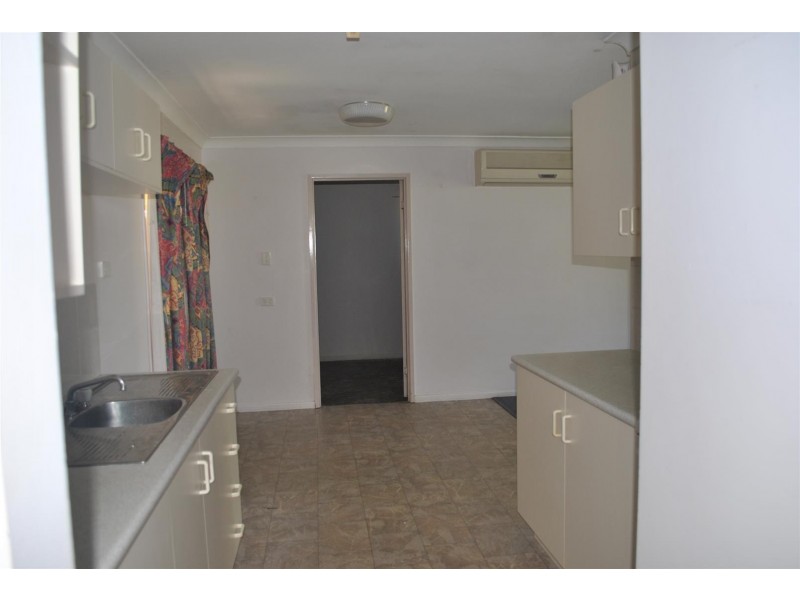 3 Mathias Place, Kawana QLD 4701