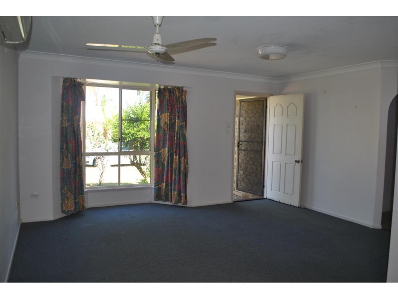 3 Mathias Place, Kawana QLD 4701