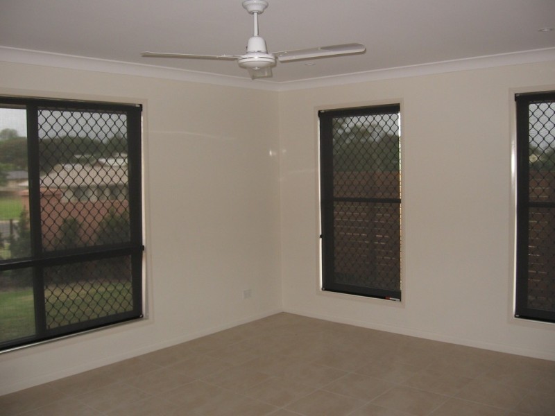 2 Sturt Court, Gracemere QLD 4702