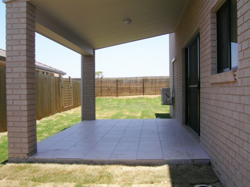 5 Chatterton Boulevard, Gracemere QLD 4702