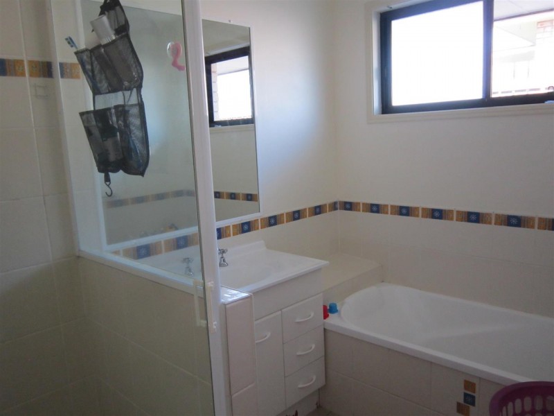 1 Zamia Way, Gracemere QLD 4702