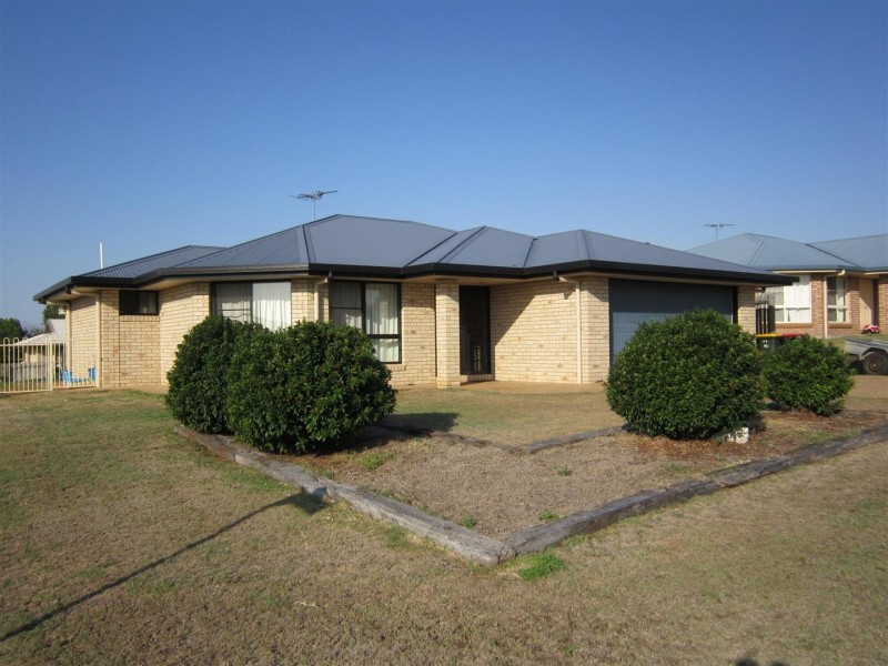 1 Zamia Way, Gracemere QLD 4702