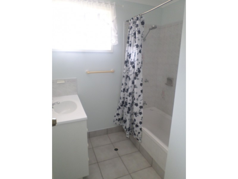 7 Schirmer Close, Gracemere QLD 4702
