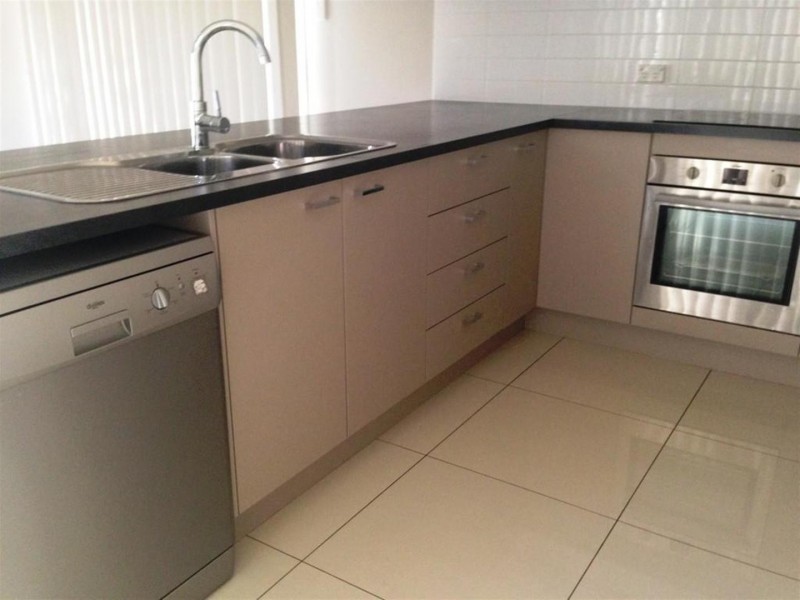 3 Lawson Court, Gracemere QLD 4702