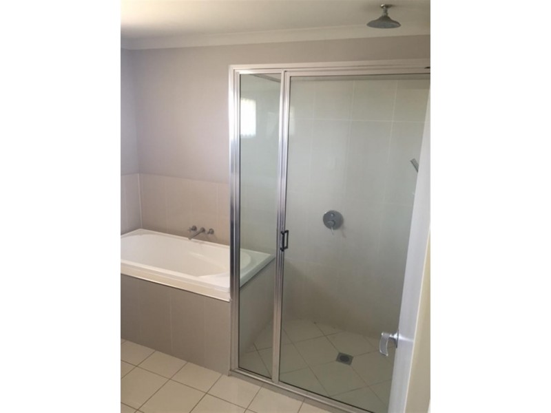 3 Lawson Court, Gracemere QLD 4702