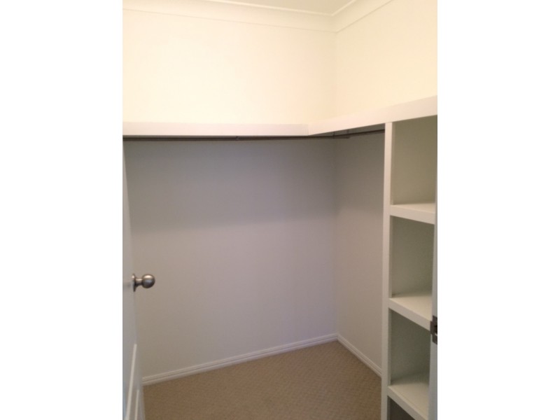 7 Joseph Street, Gracemere QLD 4702