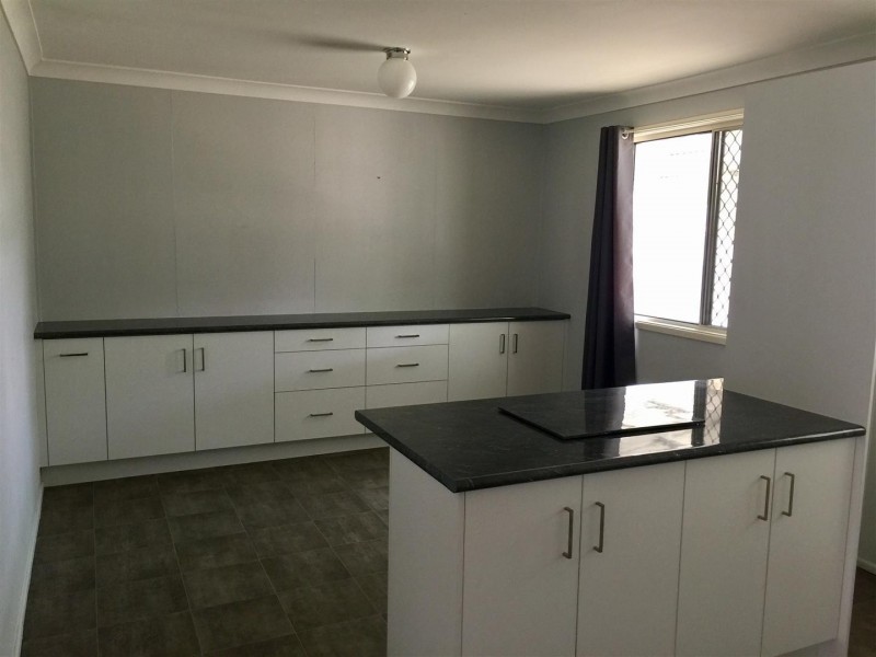 35 Reservoir Street, Gracemere QLD 4702