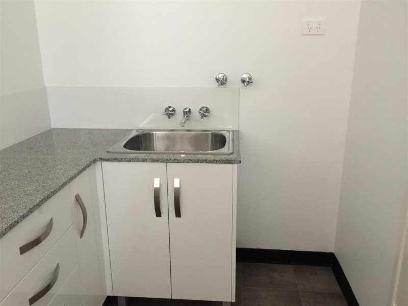 35 Reservoir Street, Gracemere QLD 4702