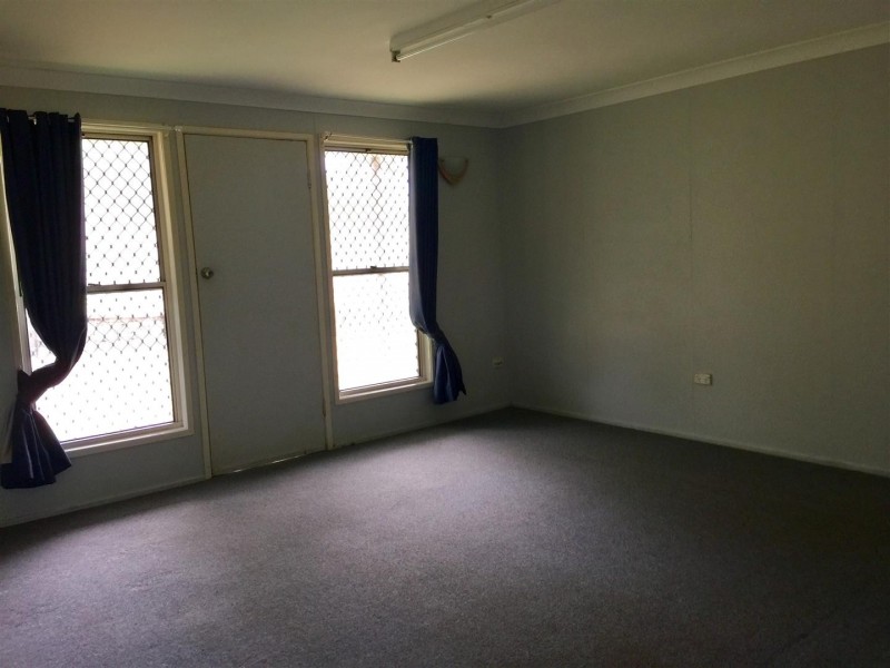 35 Reservoir Street, Gracemere QLD 4702