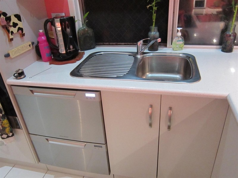 4 Griffin Street, Kawana QLD 4701