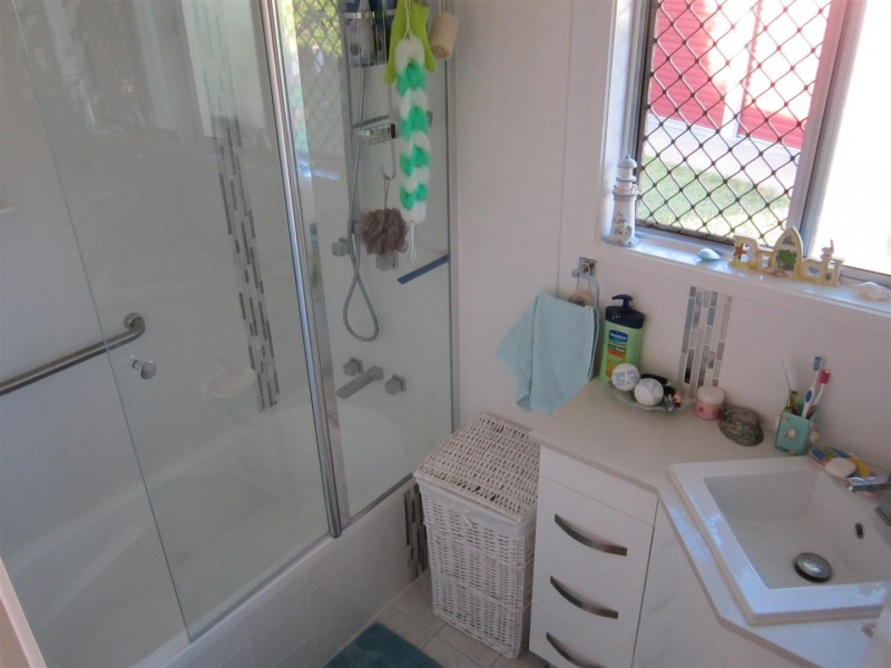 4 Griffin Street, Kawana QLD 4701